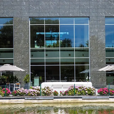 Szálloda Crowne Plaza Brussels Airport By Ihg